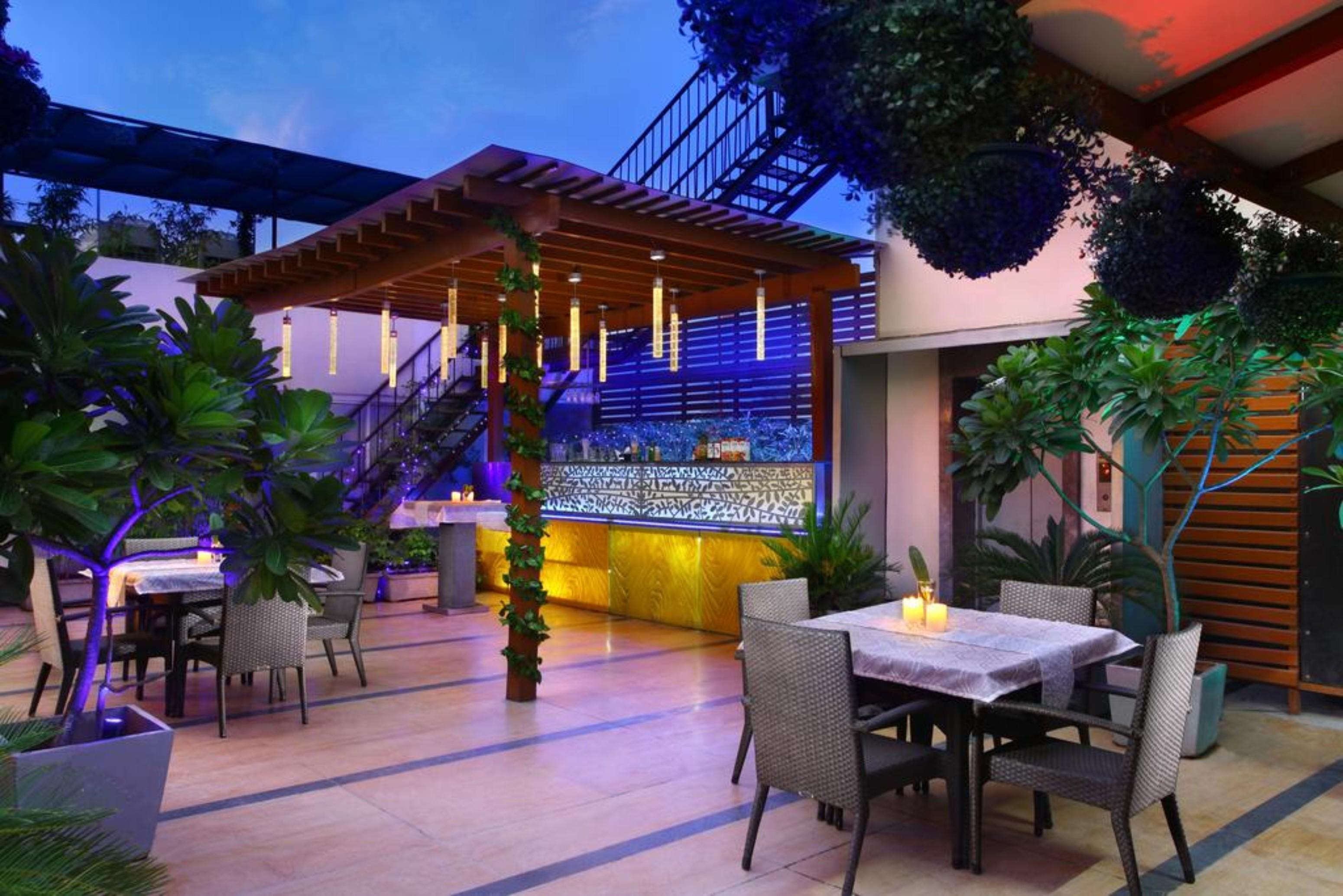 The Ashtan Sarovar Portico New Delhi Eksteriør bilde