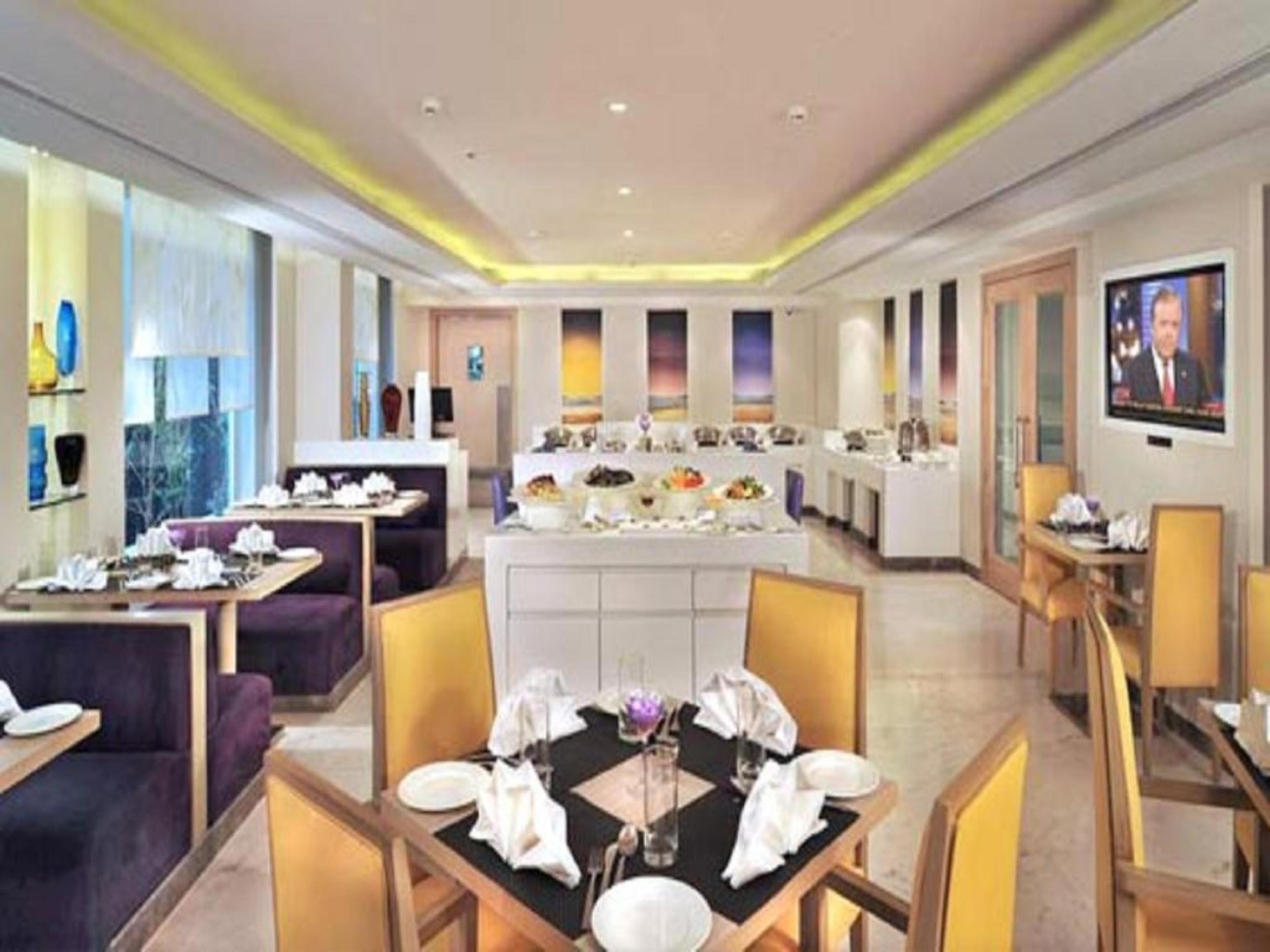 The Ashtan Sarovar Portico New Delhi Eksteriør bilde